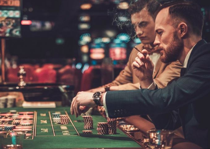 Fashion and Gambling: Unexpected Parallels in Risk-taking
